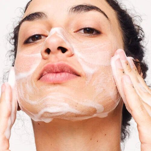 The Science of Exfoliation: How Salicylic Acid Helps Prevent Future Pimples