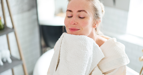 oil-free non-comedogenic facial cleanser